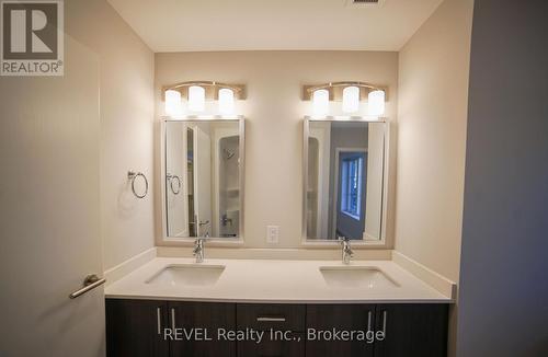 109 - 123 Lincoln Street, Welland (772 - Broadway), ON - Indoor Photo Showing Bathroom