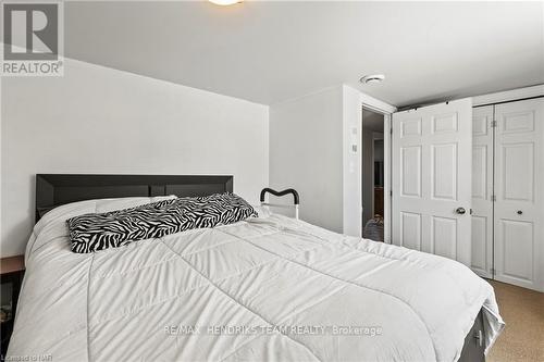 3565 Hendershot Drive, Fort Erie (328 - Stevensville), ON - Indoor Photo Showing Bedroom