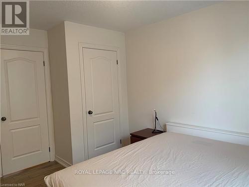 8817 Kudlac Street, Niagara Falls (219 - Forestview), ON - Indoor Photo Showing Bedroom