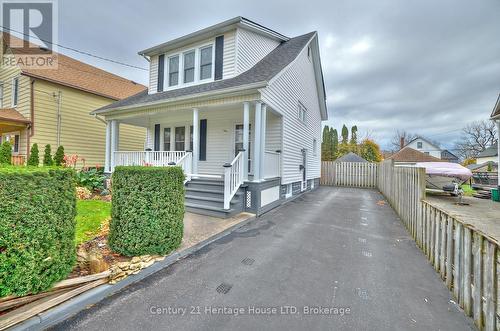 235 Phipps Street, Fort Erie (332 - Central), ON - Outdoor With Deck Patio Veranda