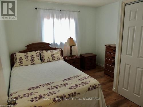 209 Eastchester Avenue, Niagara-On-The-Lake (104 - Rural), ON - Indoor Photo Showing Bedroom