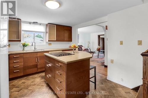 209 Eastchester Avenue, Niagara-On-The-Lake (104 - Rural), ON - Indoor Photo Showing Kitchen