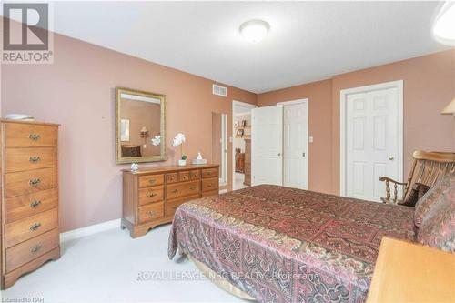 3500 Frederick Avenue, Lincoln (980 - Lincoln-Jordan/Vineland), ON - Indoor Photo Showing Bedroom