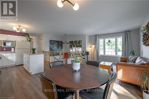 65 Chelsea Street, St. Catharines (450 - E. Chester), ON - Indoor Photo Showing Dining Room