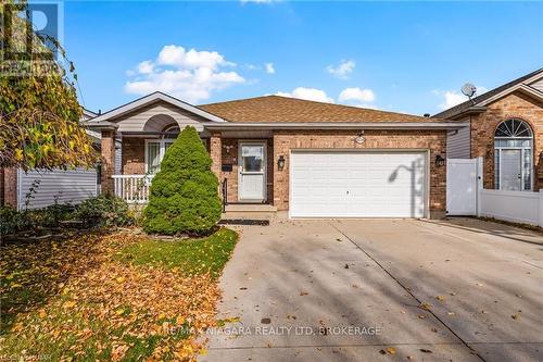 8119 Spring Blossom Drive, Niagara Falls (213 - Ascot), ON - Outdoor With Facade