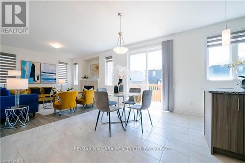 8064 Citation Road, Niagara Falls (213 - Ascot), ON - Indoor Photo Showing Dining Room