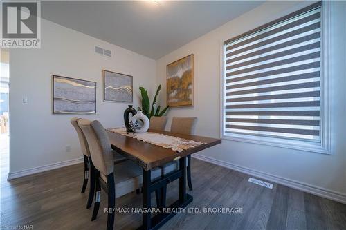 8064 Citation Road, Niagara Falls (213 - Ascot), ON - Indoor Photo Showing Dining Room