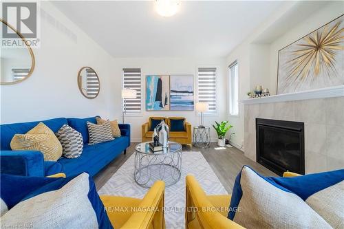 8064 Citation Road, Niagara Falls (213 - Ascot), ON - Indoor Photo Showing Living Room With Fireplace