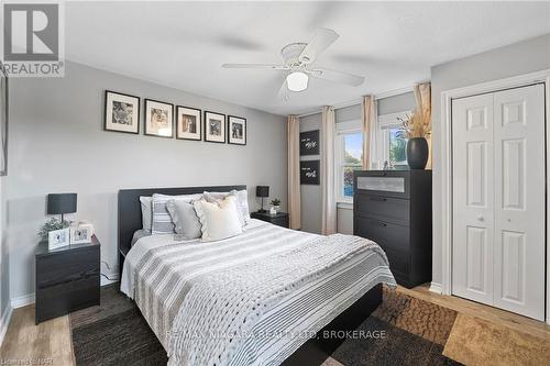 84 Steele Street, Port Colborne (878 - Sugarloaf), ON - Indoor Photo Showing Bedroom