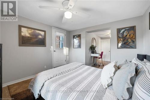 84 Steele Street, Port Colborne (878 - Sugarloaf), ON - Indoor Photo Showing Bedroom