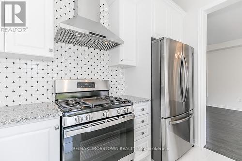 170 Muirfield Drive, Barrie, ON - Indoor Photo Showing Kitchen With Stainless Steel Kitchen With Upgraded Kitchen