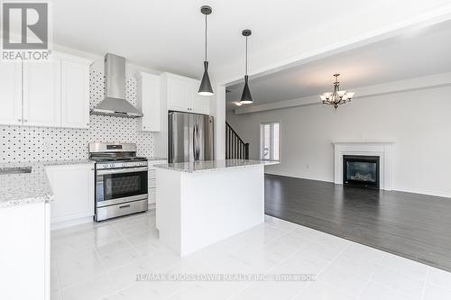 170 Muirfield Drive, Barrie, ON - Indoor Photo Showing Kitchen With Stainless Steel Kitchen With Upgraded Kitchen