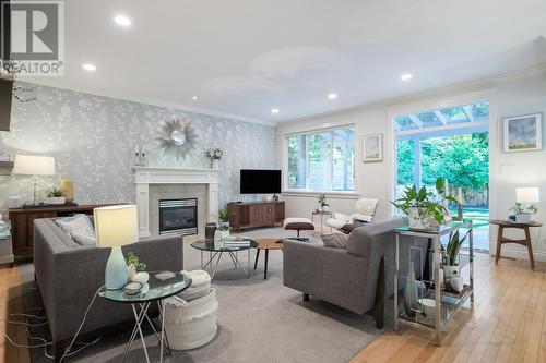 1239 W 22Nd Street, North Vancouver, BC - Indoor Photo Showing Living Room With Fireplace