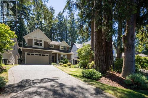 1239 W 22Nd Street, North Vancouver, BC - Outdoor With Facade