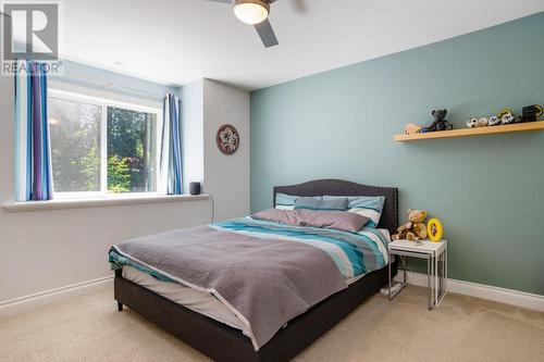 1239 W 22Nd Street, North Vancouver, BC - Indoor Photo Showing Bedroom