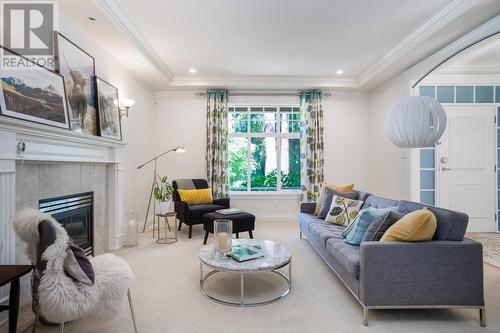 1239 W 22Nd Street, North Vancouver, BC - Indoor Photo Showing Living Room With Fireplace