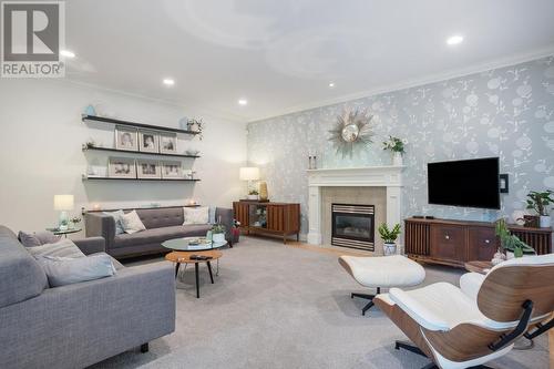 1239 W 22Nd Street, North Vancouver, BC - Indoor Photo Showing Living Room With Fireplace