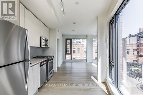 412 - 2A Church Street, Toronto, ON - Indoor Photo Showing Kitchen