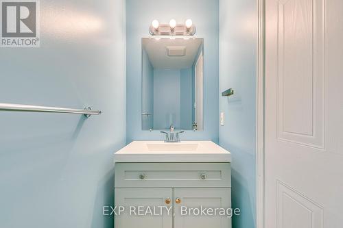 76 Gibb Street, Cambridge, ON - Indoor Photo Showing Bathroom