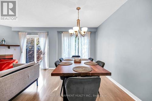 136 Essling Avenue, Hamilton, ON - Indoor Photo Showing Dining Room