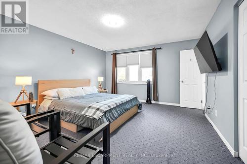 136 Essling Avenue, Hamilton, ON - Indoor Photo Showing Bedroom