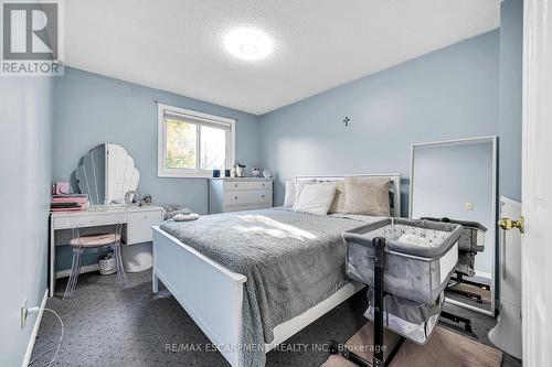 136 Essling Avenue, Hamilton, ON - Indoor Photo Showing Bedroom