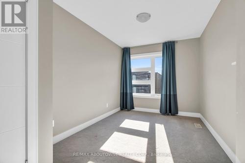 16 - 60 Arkell Road, Guelph, ON - Indoor Photo Showing Other Room