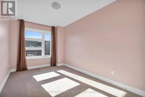 16 - 60 Arkell Road, Guelph, ON - Indoor Photo Showing Other Room