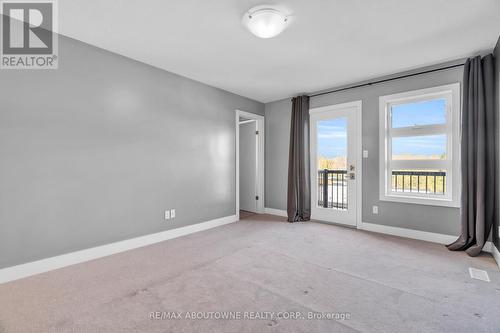 16 - 60 Arkell Road, Guelph, ON - Indoor Photo Showing Other Room