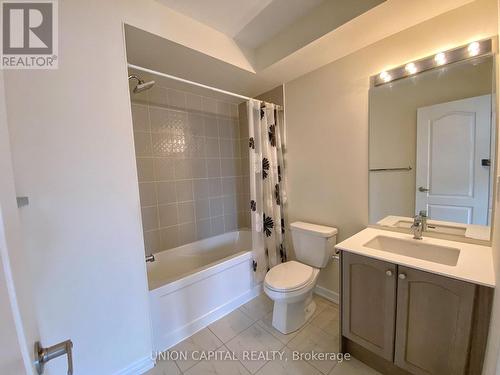 23 Hyderabad Lane, Markham, ON - Indoor Photo Showing Bathroom