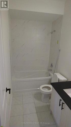 70 De La Roche Drive, Vaughan, ON - Indoor Photo Showing Bathroom