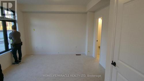 70 De La Roche Drive, Vaughan, ON - Indoor Photo Showing Other Room