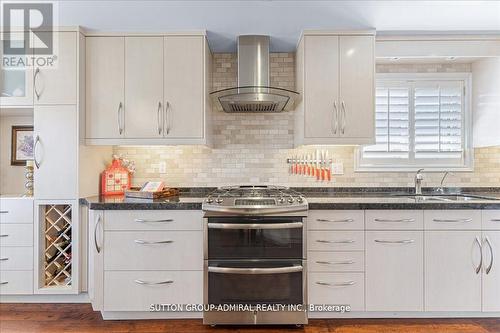 241 Derrydown Road, Toronto, ON - Indoor Photo Showing Kitchen With Upgraded Kitchen