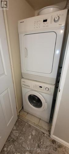 1414 - 7 Carlton Street, Toronto, ON - Indoor Photo Showing Laundry Room