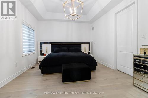 89 Rosshaven Crescent, Vaughan, ON - Indoor Photo Showing Bedroom