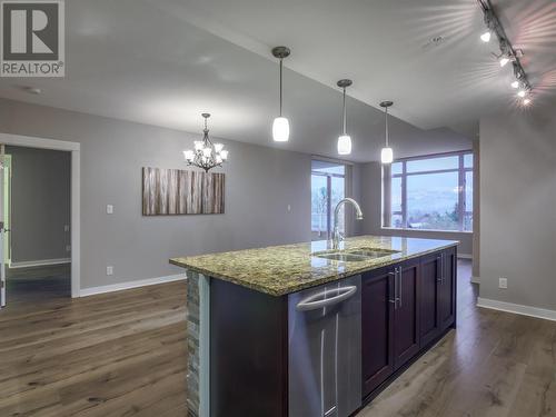 75 Martin Street Unit# 702, Penticton, BC - Indoor Photo Showing Kitchen With Double Sink With Upgraded Kitchen