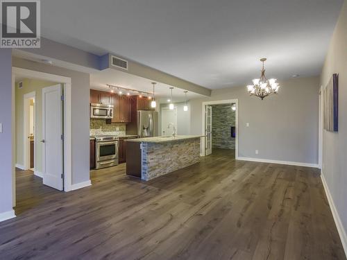 75 Martin Street Unit# 702, Penticton, BC - Indoor Photo Showing Kitchen