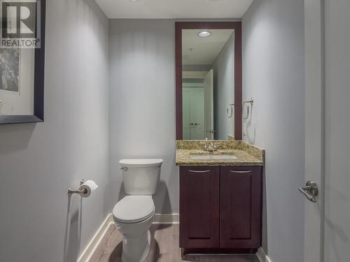 75 Martin Street Unit# 702, Penticton, BC - Indoor Photo Showing Bathroom