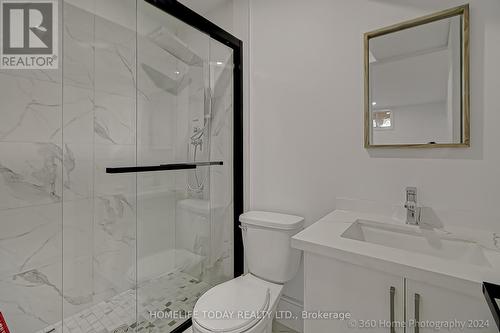 34 North Woodrow Boulevard, Toronto, ON - Indoor Photo Showing Bathroom