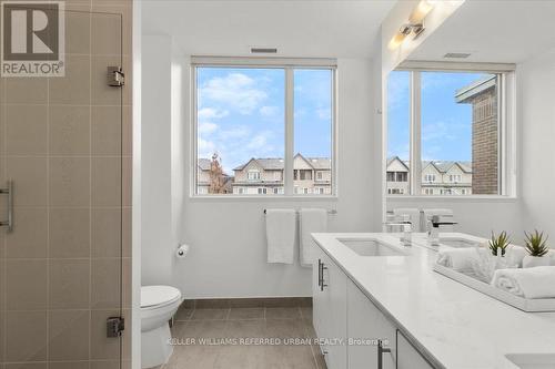 5 - 205 Bonis Avenue, Toronto, ON - Indoor Photo Showing Bathroom