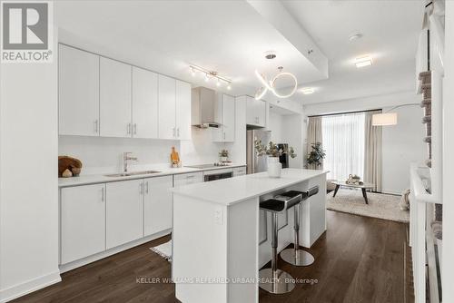 5 - 205 Bonis Avenue, Toronto, ON - Indoor Photo Showing Kitchen With Upgraded Kitchen