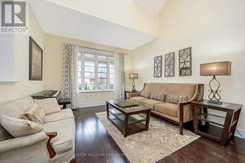 298 Eaton Street, Halton Hills, ON - Indoor Photo Showing Living Room