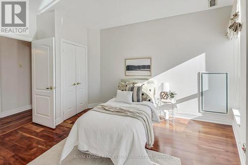 Ph17 - 2111 Lake Shore Boulevard W, Toronto, ON - Indoor Photo Showing Bedroom