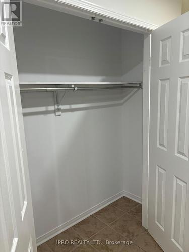 5256 Palmetto Place, Mississauga, ON - Indoor With Storage