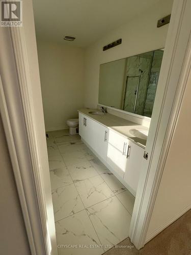 1392 Davis Loop Drive E, Innisfil, ON - Indoor Photo Showing Bathroom