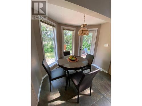 1517 Fir Crescent, Golden, BC - Indoor Photo Showing Dining Room