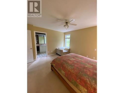 1517 Fir Crescent, Golden, BC - Indoor Photo Showing Bedroom