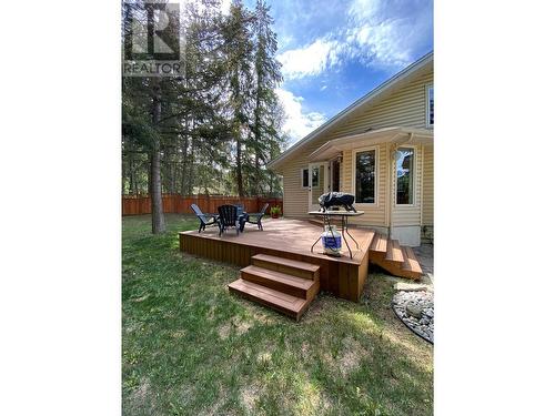 1517 Fir Crescent, Golden, BC - Outdoor With Exterior