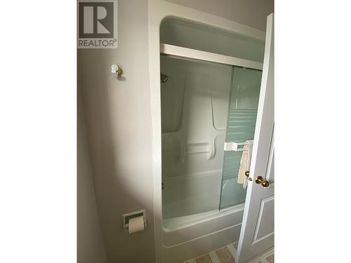 1517 Fir Crescent, Golden, BC - Indoor Photo Showing Bathroom