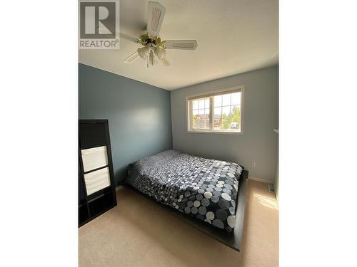 1517 Fir Crescent, Golden, BC - Indoor Photo Showing Bedroom